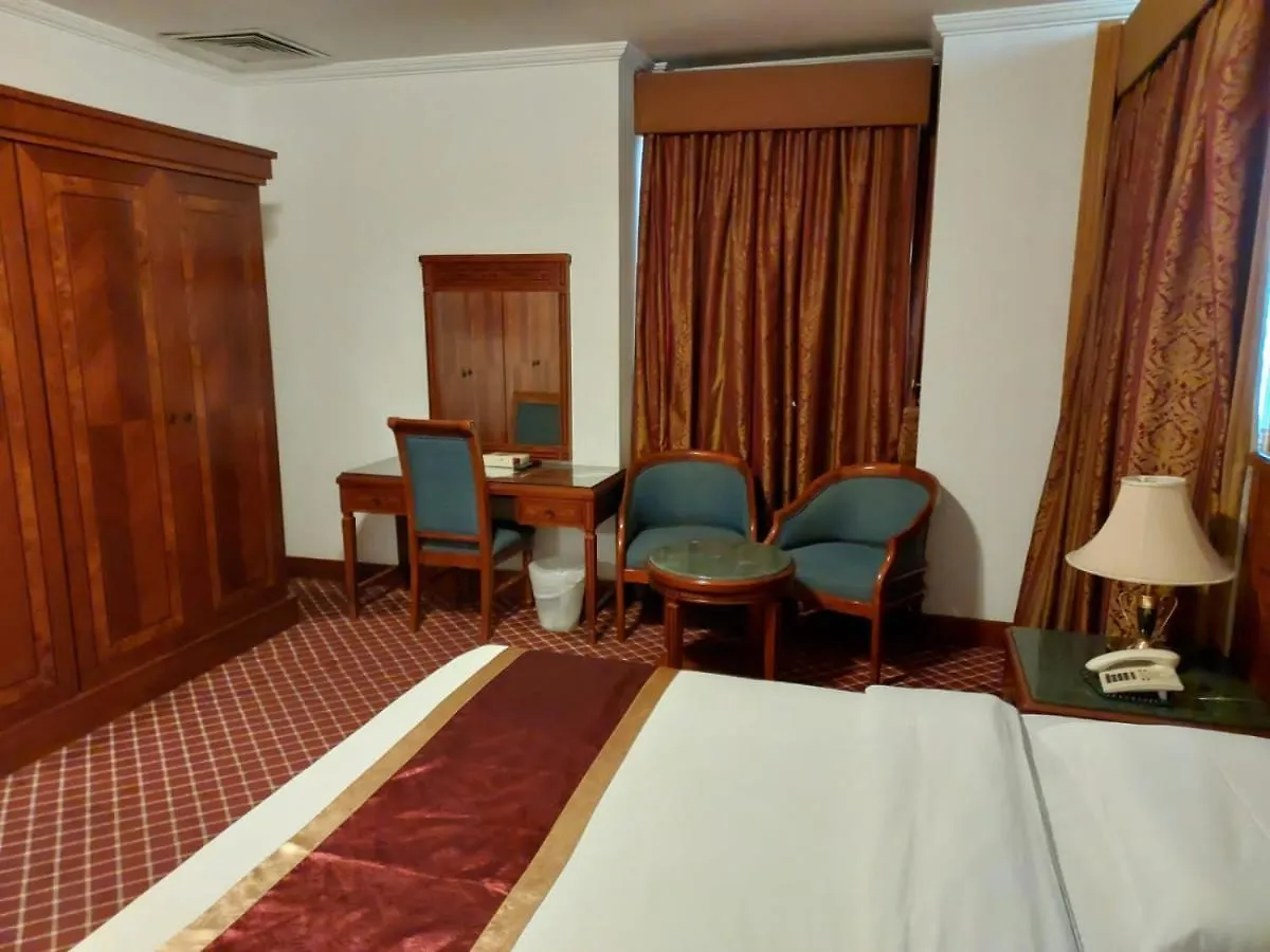 فندق أجنحة السفراء جدة 4*,